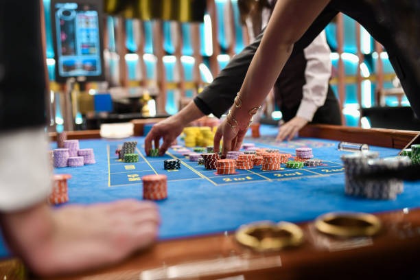 Mobile phone screen showing live dealer most-played table with real dealer